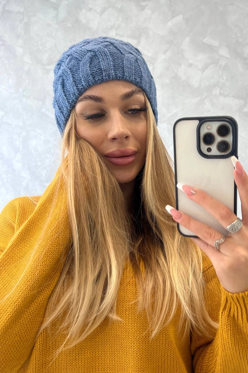 Čapica s fleece Agnieszka K239 džínsy univerzálne