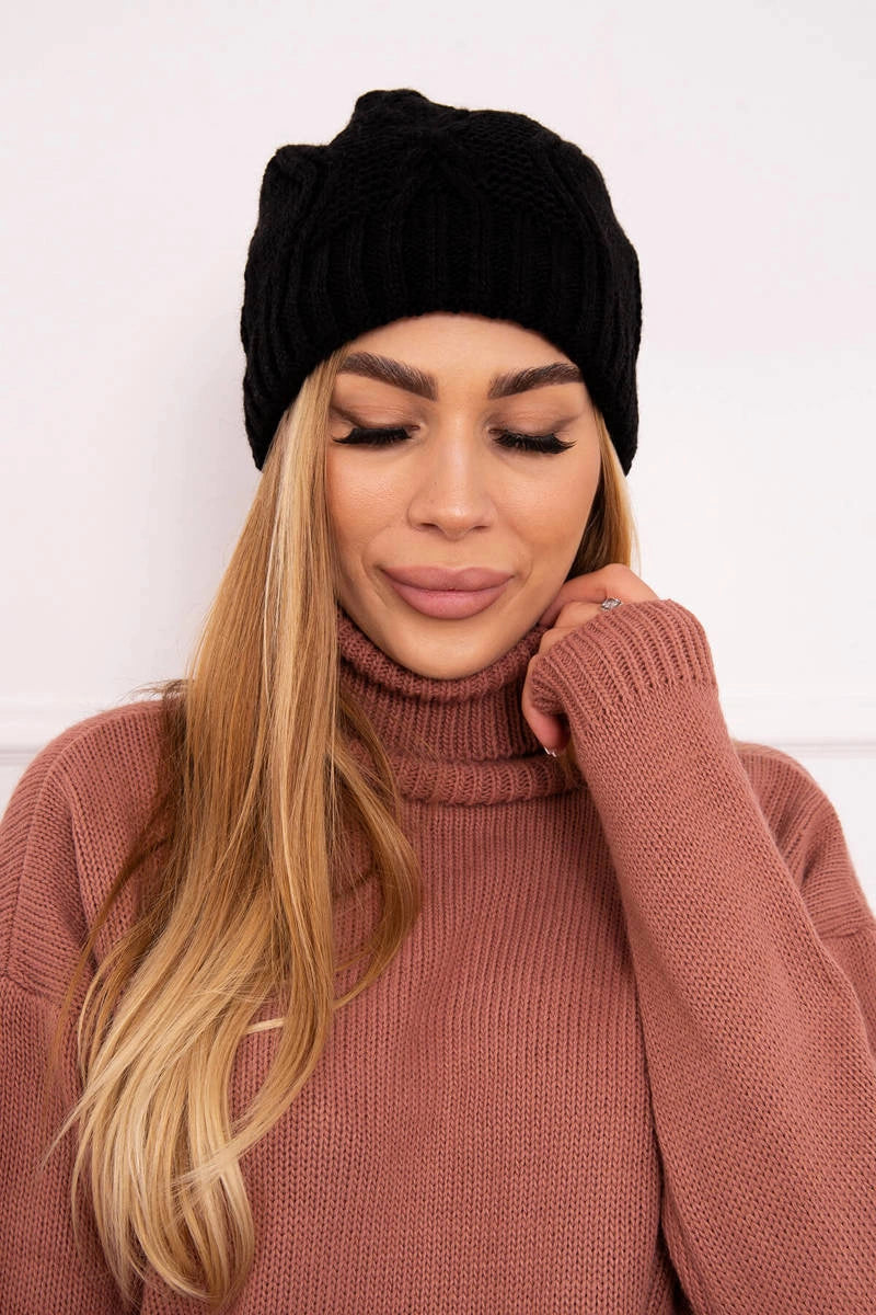 Čapica s fleece Sylwia K244 čierna univerzálne