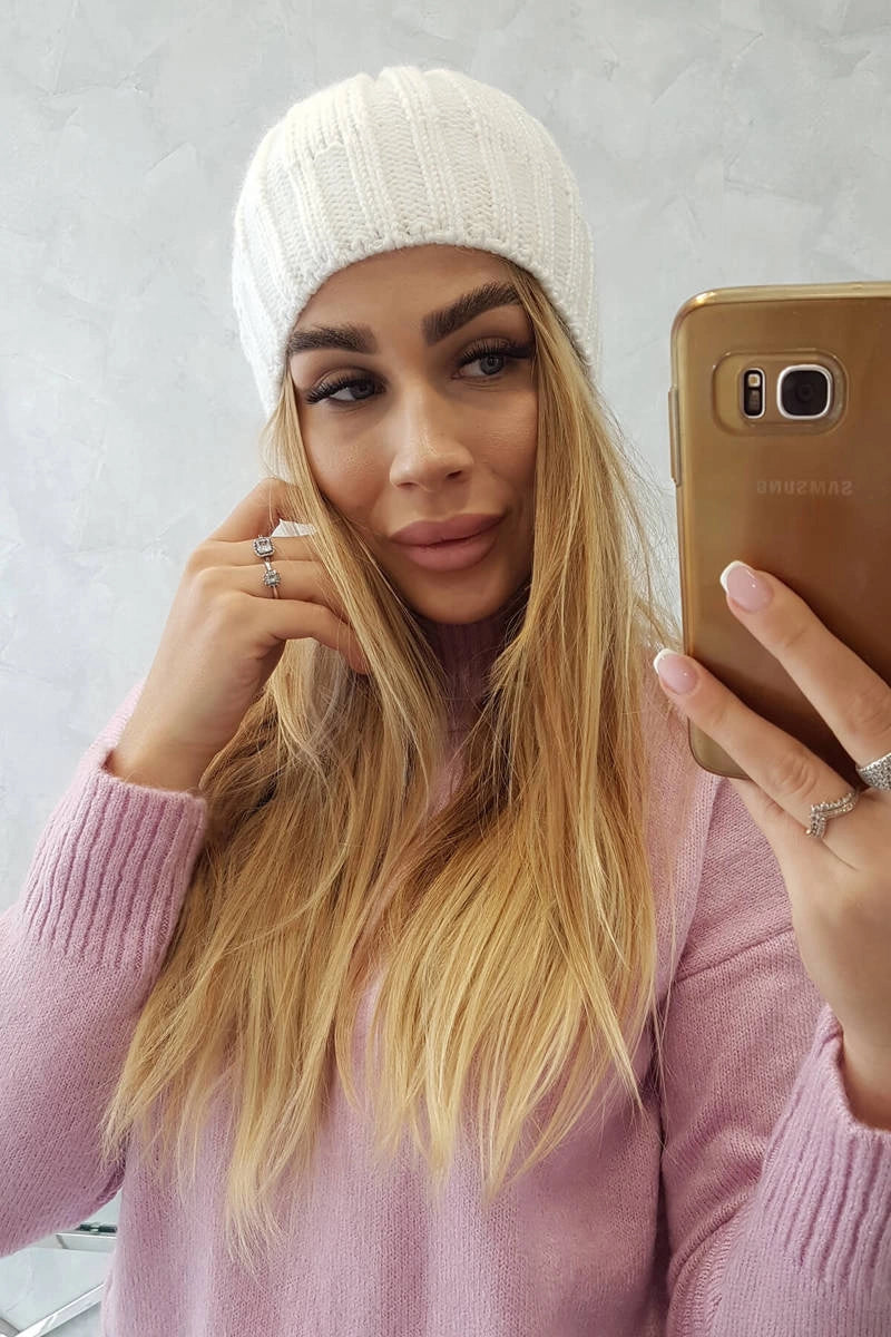 Čapica s fleece Ida K320 biely univerzálne