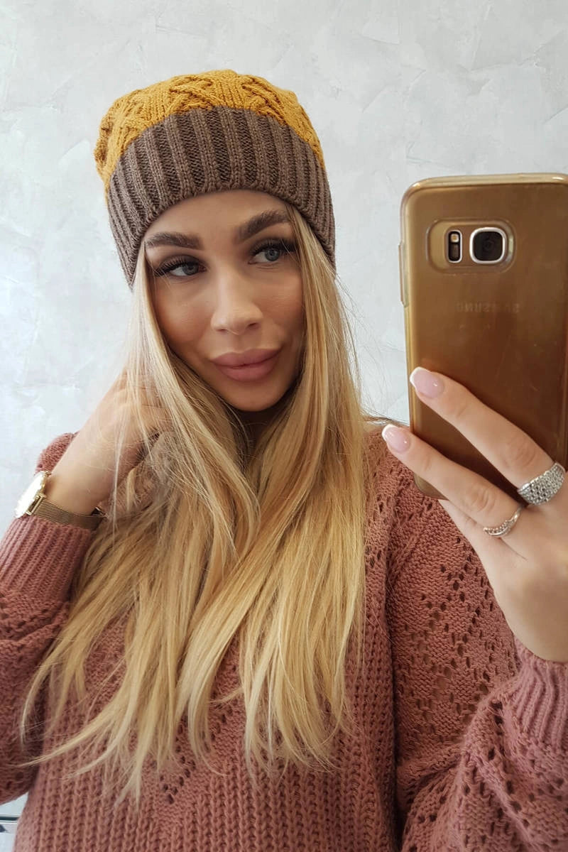 Čapica s fleece Bibiana K264 mocca + horčica univerzálne