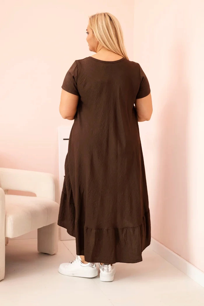 Dámske šaty plus size s krátkym rukávom a volánom z ľahkej viskózy hnedá univerzálne