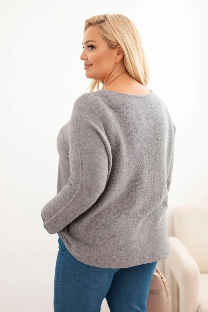 Dámsky sveter plus size s lodičkovým výstrihom šedý univerzálne