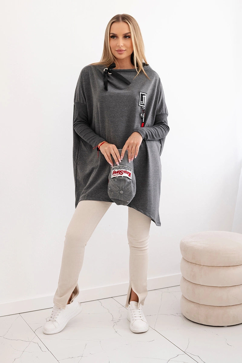 Mikina oversize s asymetrickými stranami grafitu univerzálne