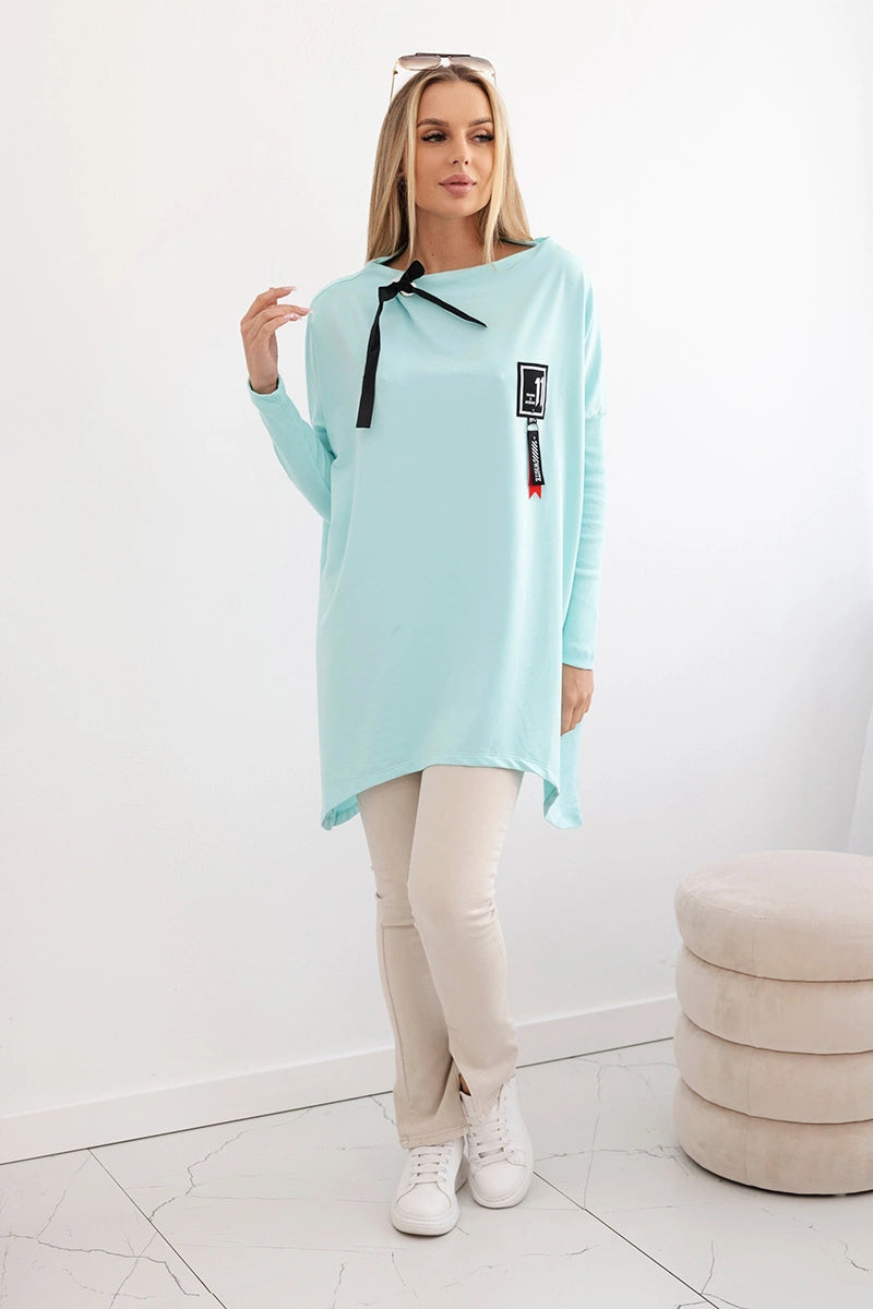 Mikina oversize s asymetrickými stranami mäta univerzálne