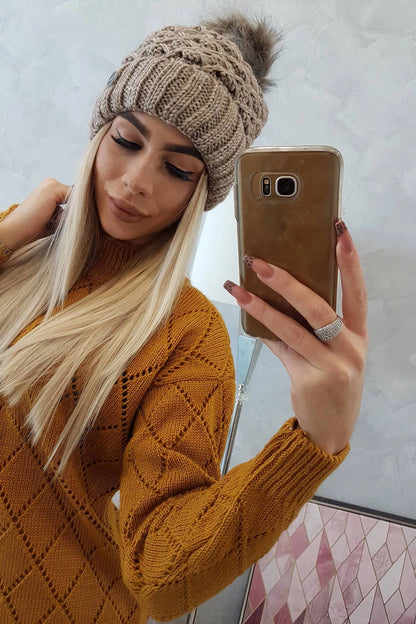 Čapica K165 tmavo béžová univerzálne