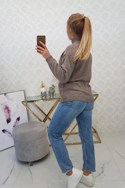 Sveter s vysokým krkom cappuccino univerzálne