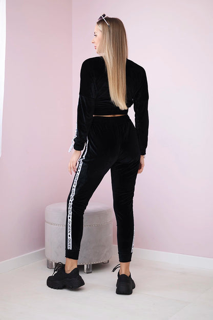 Velúrová súprava s nápisom Queen čierna univerzálne