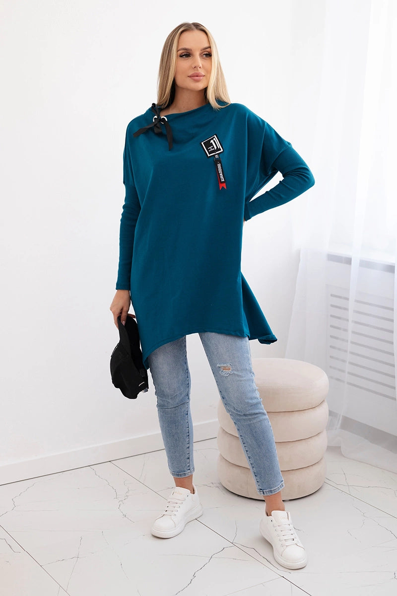 Mikina oversize s asymetrickými stranami námorné univerzálne