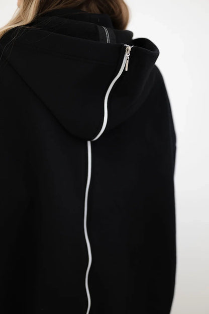 Zateplená mikina so zapínaním na zips vzadu čierna univerzálne