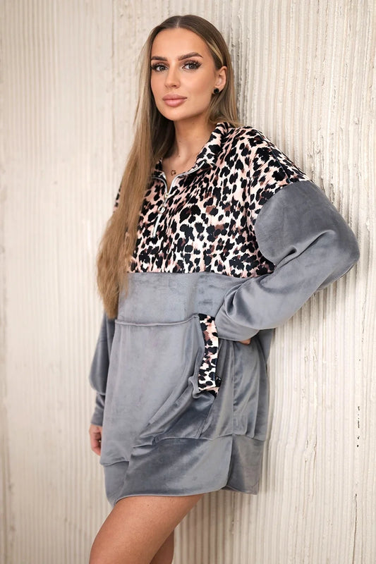 Velúrové šaty s leopardím vzorom sivá univerzálne