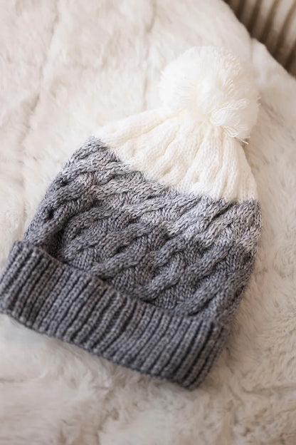 Čapica s fleece Ilona K218 šedá+biela univerzálne