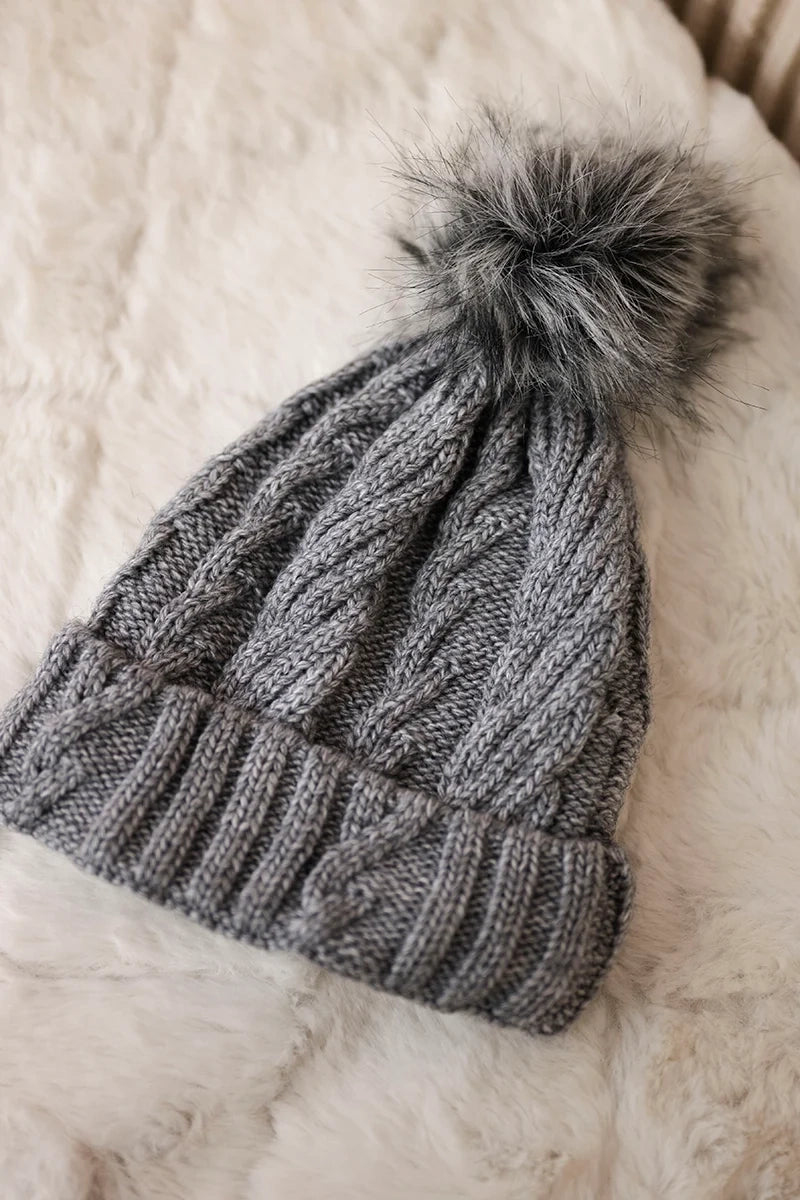 Čapica s fleece Warkocz K226 tmavošedý univerzálne