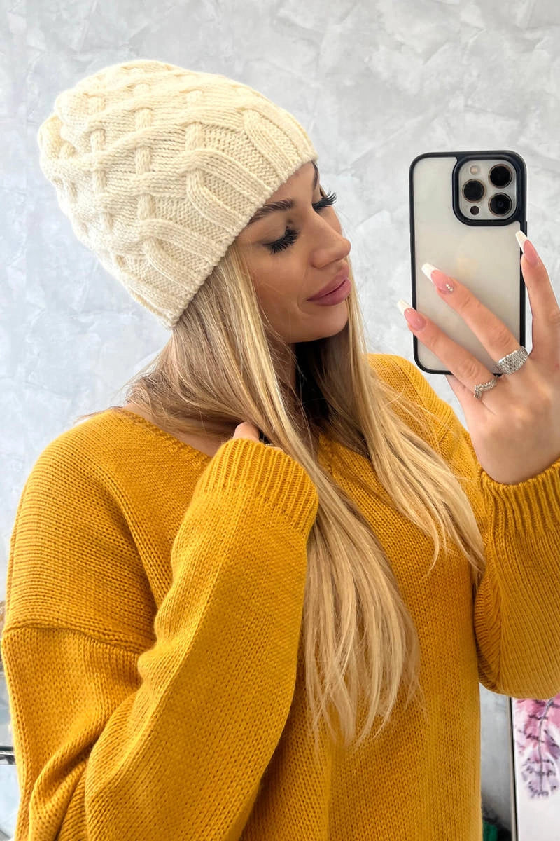 Čapica s fleece Agnieszka K239 ecru univerzálne