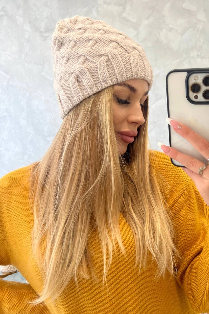 Čapica s fleece Agnieszka K239 svetlo béžová univerzálne