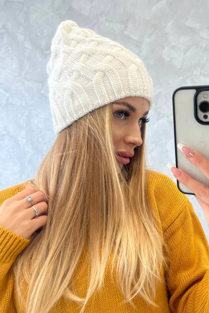 Čapica s fleece Agnieszka K239 biely univerzálne
