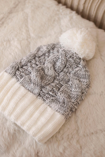 Čapica s fleece Paryż K213 biela + šedá univerzálne