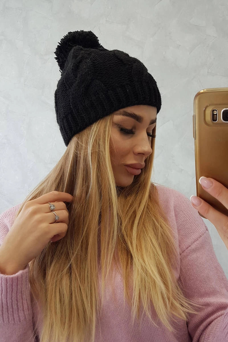 Čapica s fleece Stefania K278 čierna univerzálne