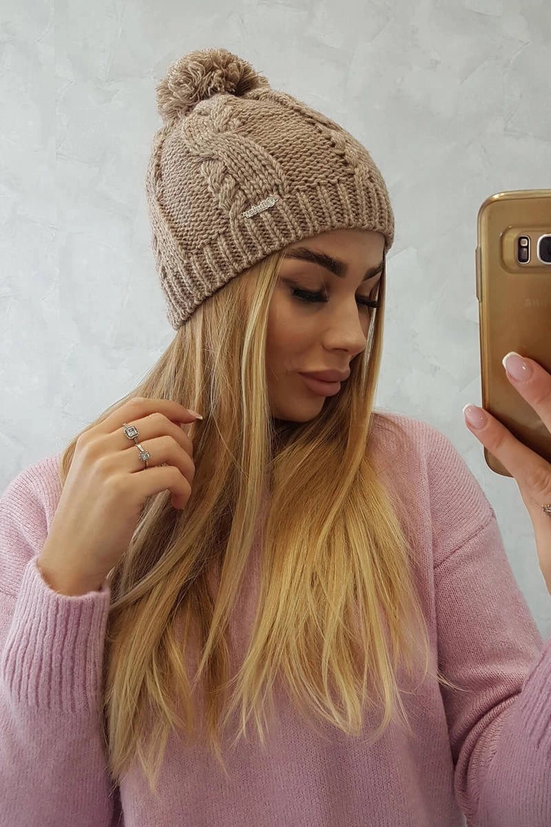 Čapica s fleece Stefania K278 tmavo béžová univerzálne