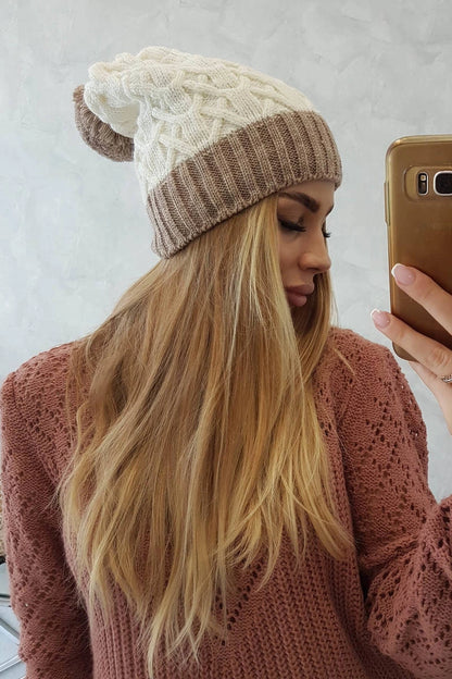 Čapica s fleece Bibiana K264 tmavo béžová + ecru univerzálne