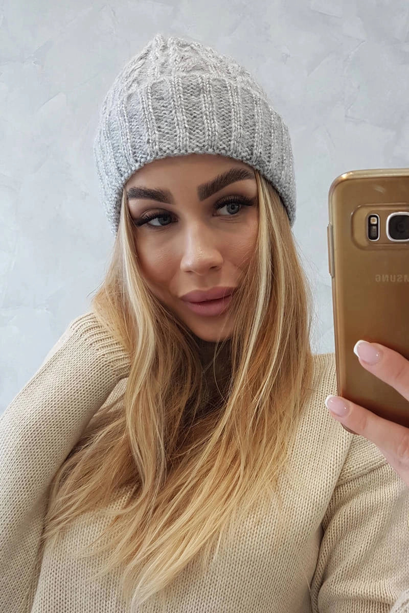 Čiapka s otočením nahor Ariana K299 sivá univerzálne