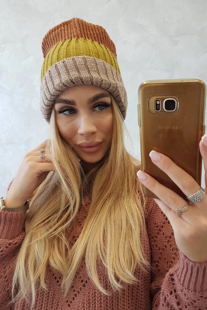 Čapica s fleece Bojana K265 béžová+kiwi+ťava univerzálne
