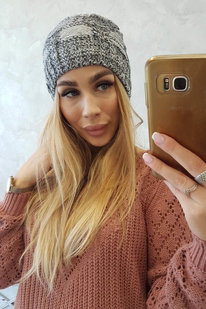 Čapica s fleece Dolores K303 svetlošedá+tmavošedá+biela univerzálne