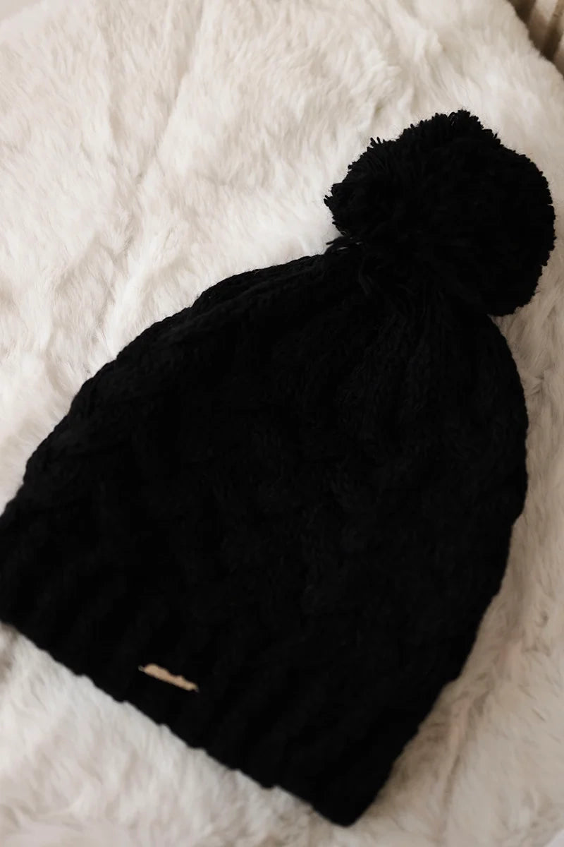 Čapica s fleece Waleria K307 čierna univerzálne