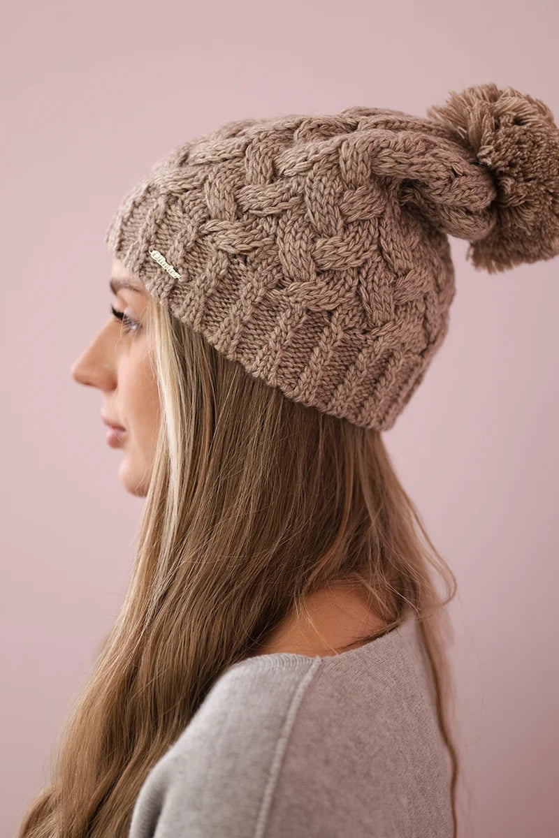 Čapica s fleece Waleria K307 tmavo béžová univerzálne