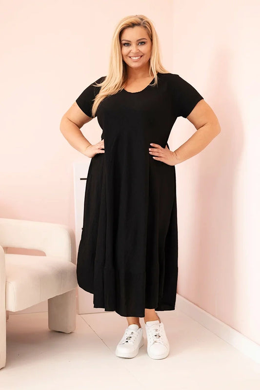 Dámske šaty plus size s krátkym rukávom a volánom z ľahkej viskózy čierna univerzálne