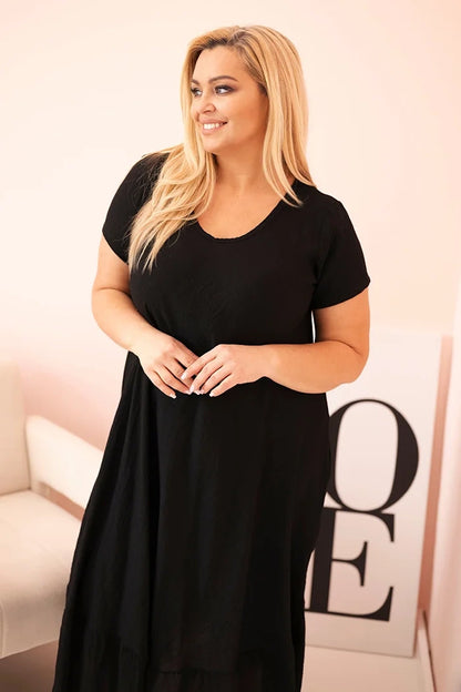 Dámske šaty plus size s krátkym rukávom a volánom z ľahkej viskózy čierna univerzálne