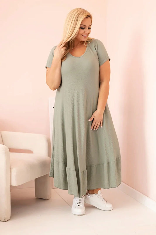 Dámske šaty plus size s krátkym rukávom a volánom z ľahkej viskózy khaki univerzálne