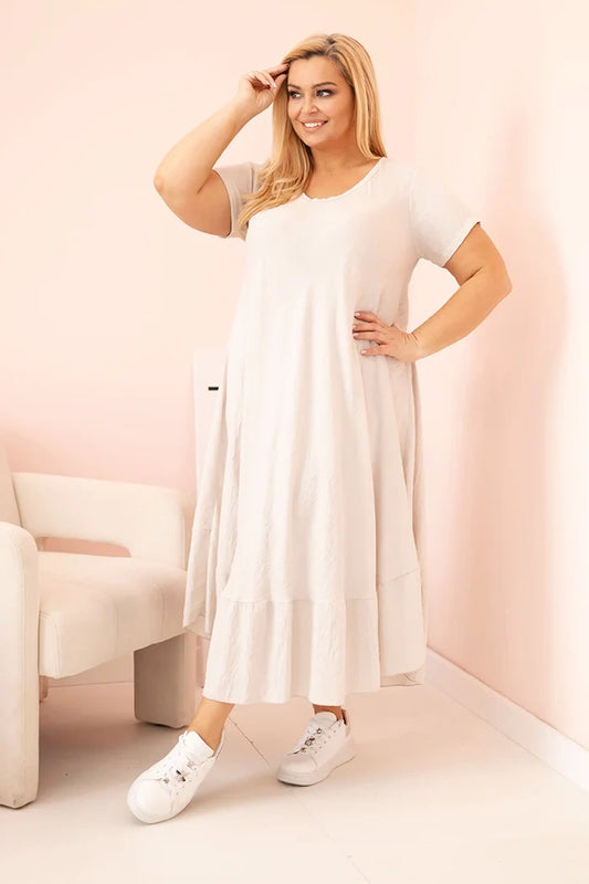Dámske šaty plus size s krátkym rukávom a volánom z ľahkej viskózy béžová univerzálne