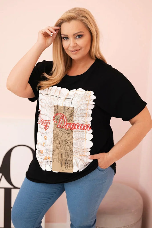 Dámska bavlnená blúzka Plus Size s nápisom „Day Dream“ čierna + ťavia univerzálne