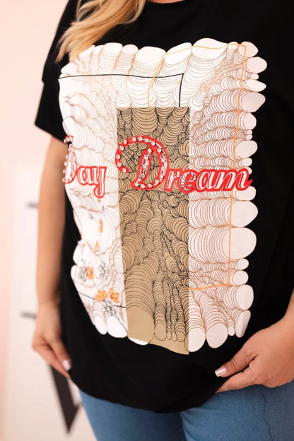 Dámska bavlnená blúzka Plus Size s nápisom „Day Dream“ čierna + ťavia univerzálne
