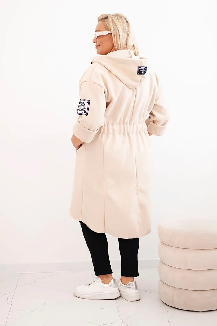 Elegantní dámský kabát Plus Size béžová
